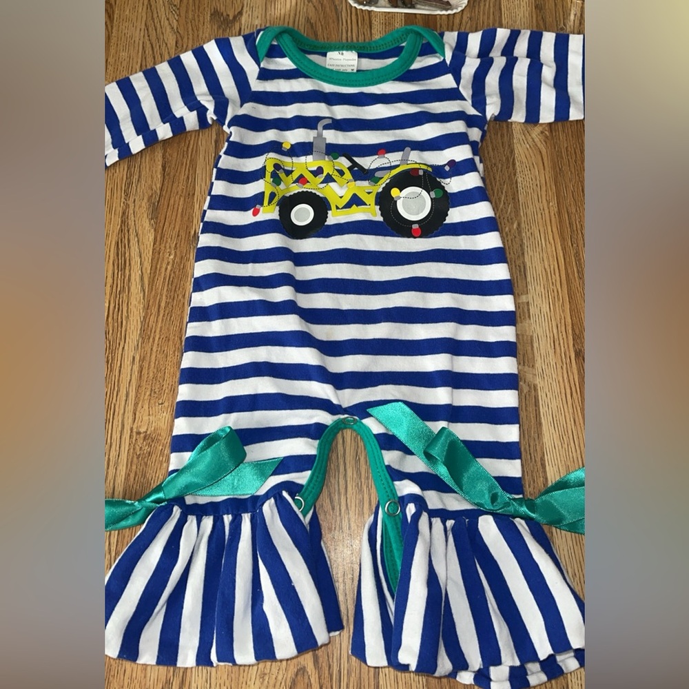 Boutique brand, size newborn! Only wore once!
